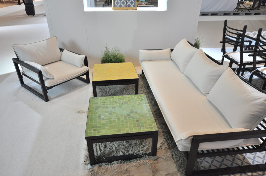 Design furniture in iron and zellige tiles - design by Villa, development and handmade production by Villa