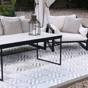 Encaustic-cement-outdoor-tiles-green-pattern Handmade encaustic paving tiles, developed and patented by Villa Tiles. Unique designs, marble wear layer, 28/40 mm thickness - outdoor durability