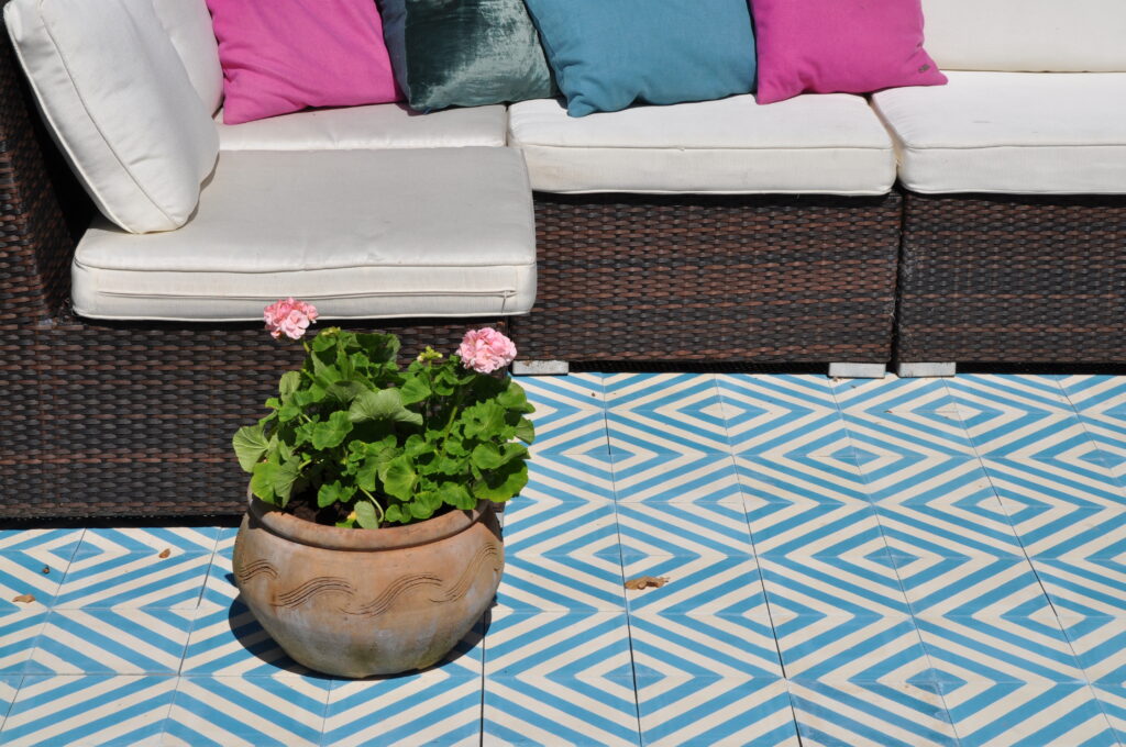 Handmade encaustic paving tile, developed and patented by Villa Tiles. Unique designs, marble wear layer, 28/40 mm thickness - outdoor durability