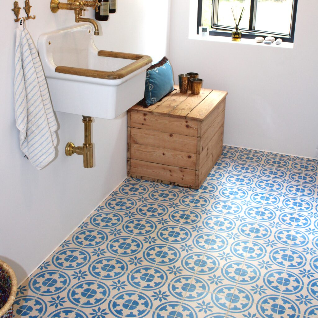 This handmade encaustic cement tile in classic style brings timeless elegance to your interior. A refined European pattern in Nordic colors.