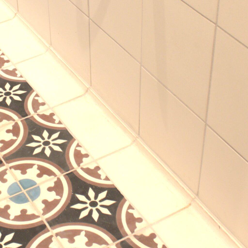 Handmade coved tile from Villa Tiles’ patented collection – Nordic design in marble-cement
